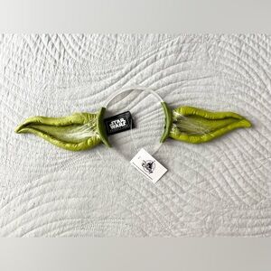 Disney Parks Galaxy’s Edge Star Wars Yoda Ears Fuzzy Hair Youth Headband NWT